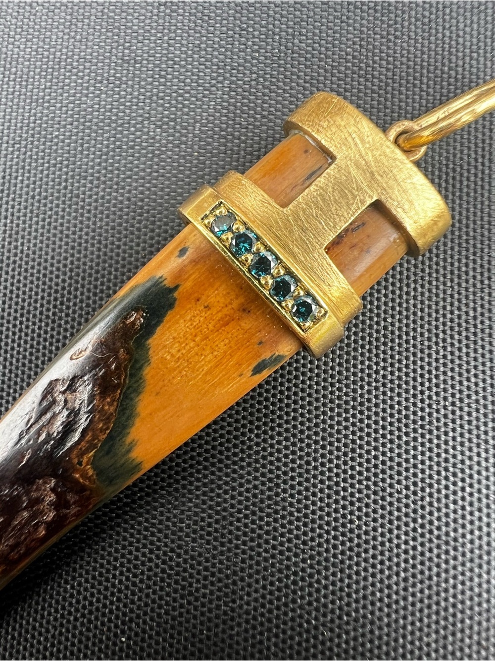 Hand Crafted 18 Karat Yellow Gold Pendant - Mammoth Tusk & Blue Diamond Dagger - Picture 6 of 12